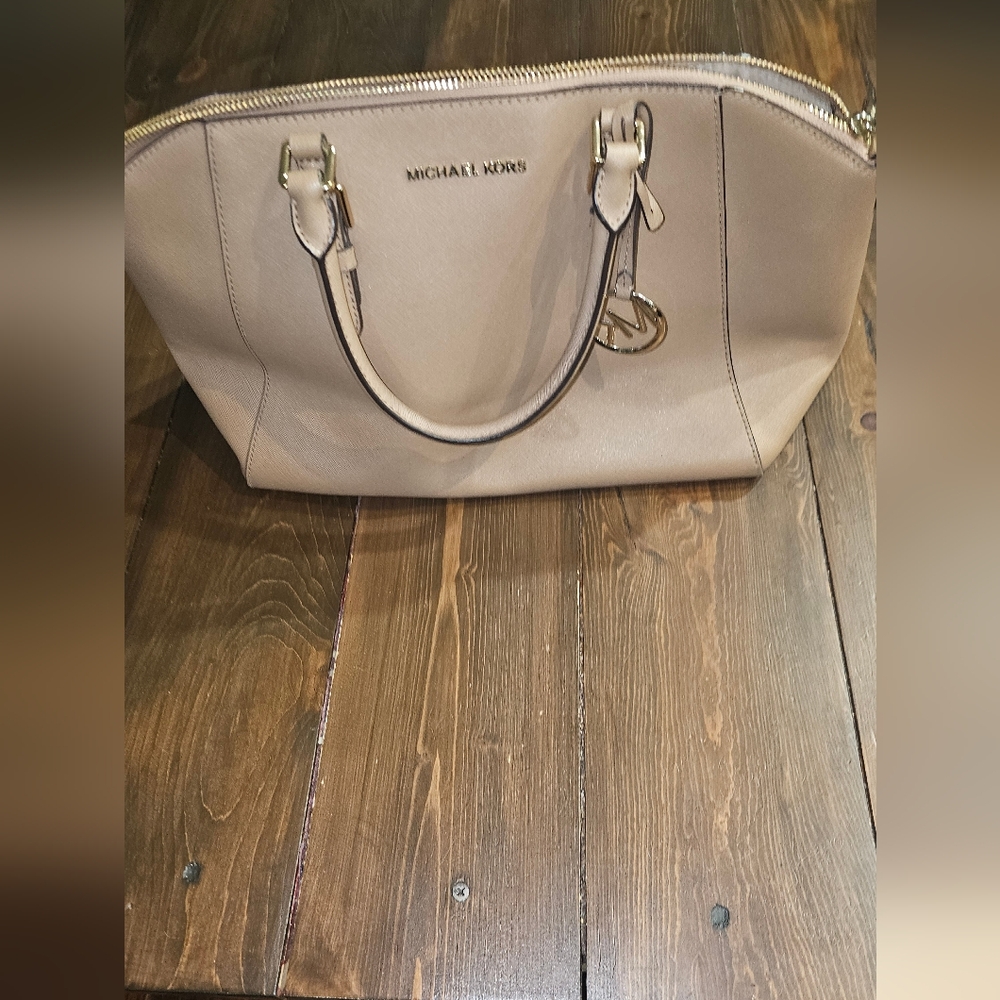 Michael kors Ciara saffiano purse
